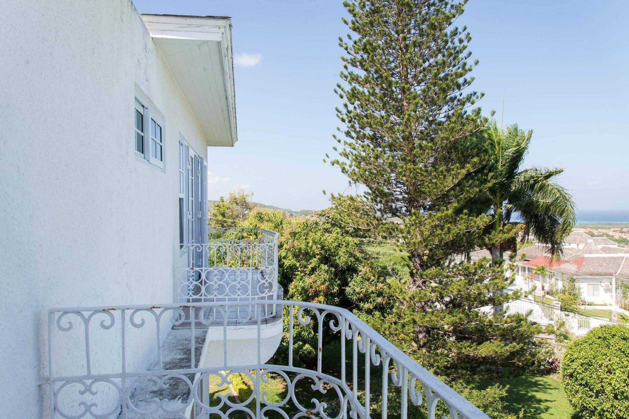 Hatfield South Villa Бухта Монтего Экстерьер фото