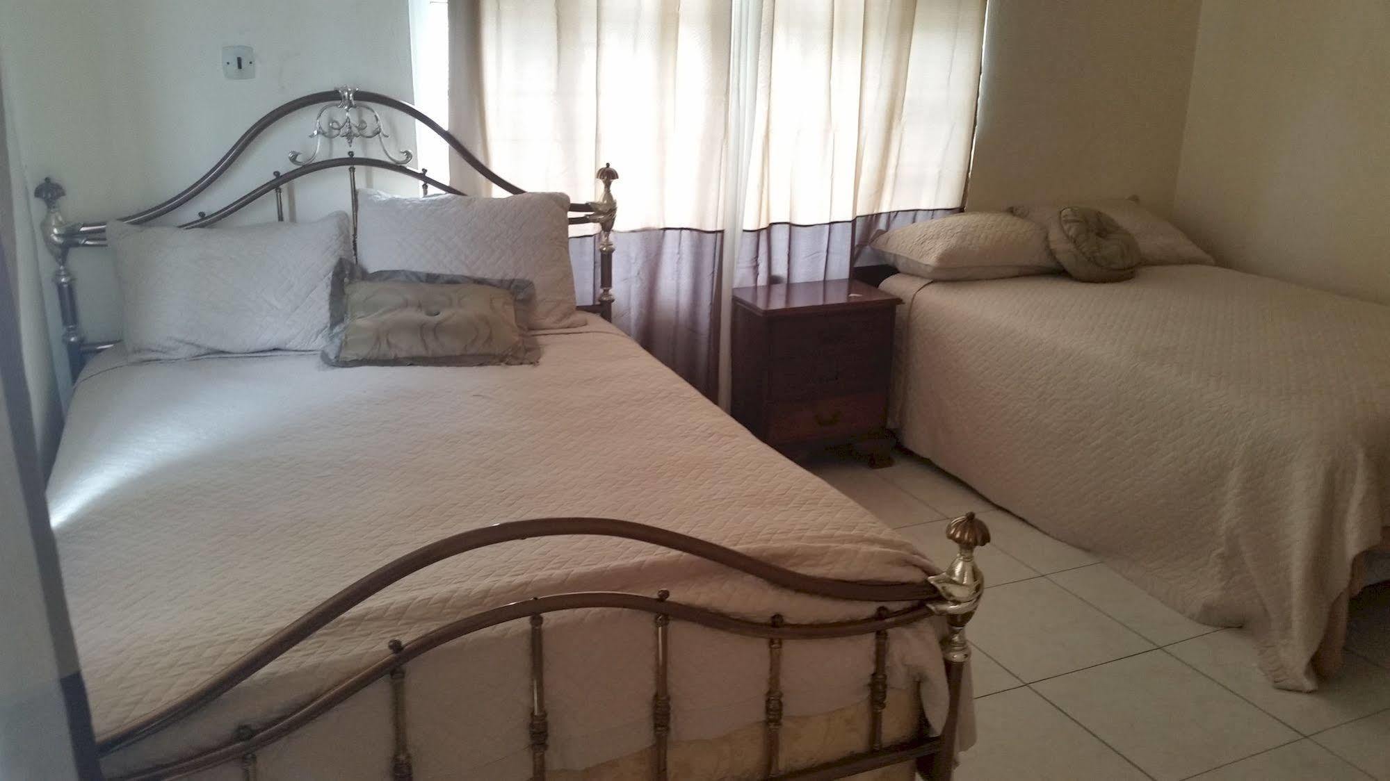 Hatfield South Villa Бухта Монтего Экстерьер фото