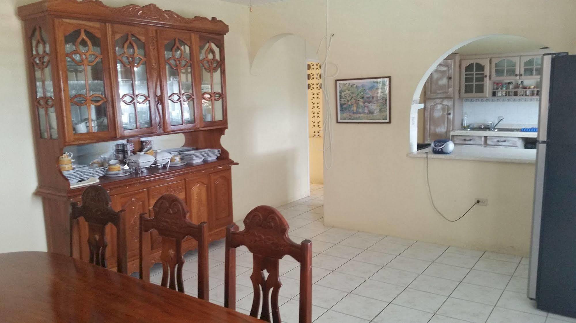 Hatfield South Villa Бухта Монтего Экстерьер фото