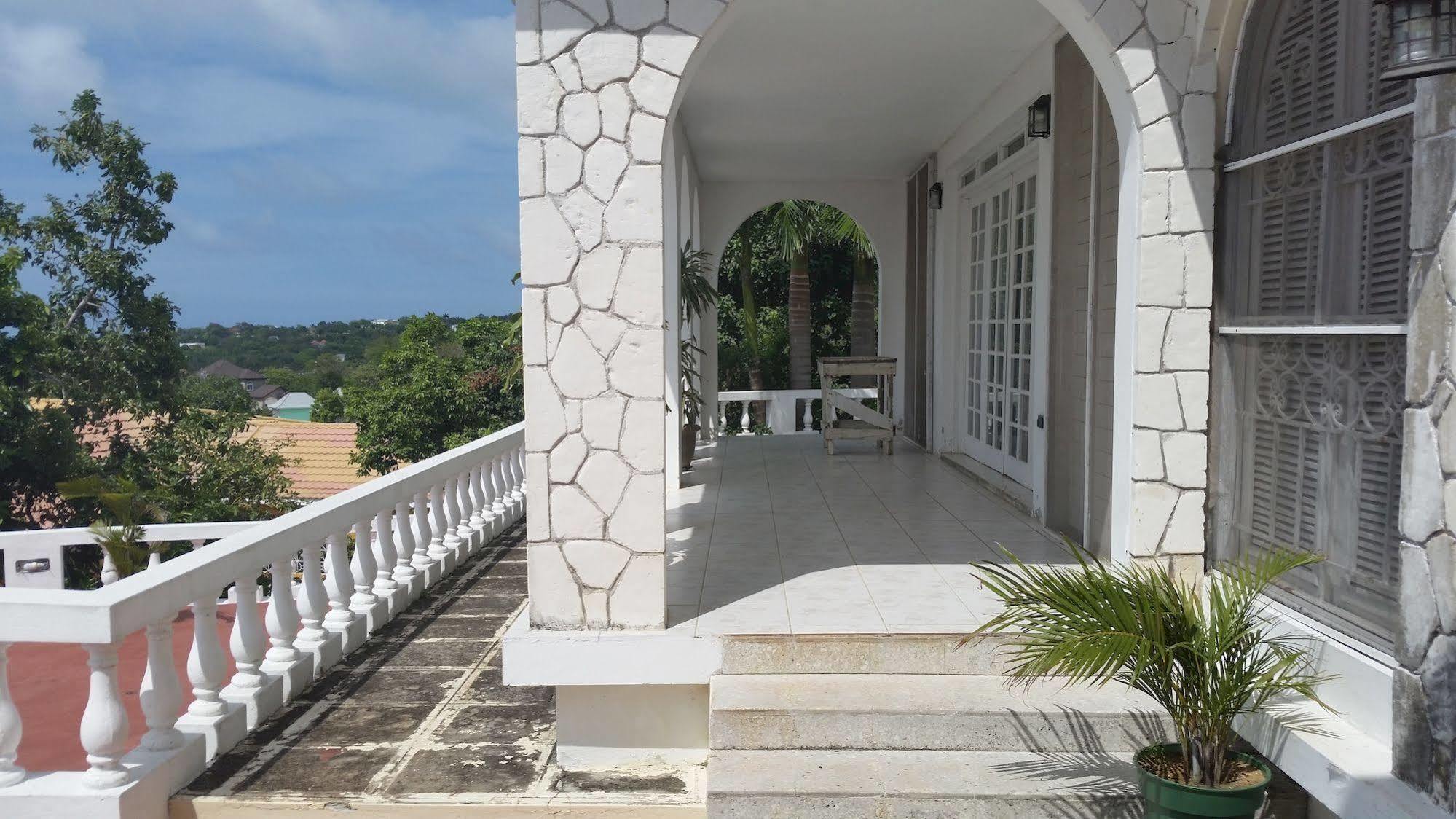 Hatfield South Villa Бухта Монтего Экстерьер фото